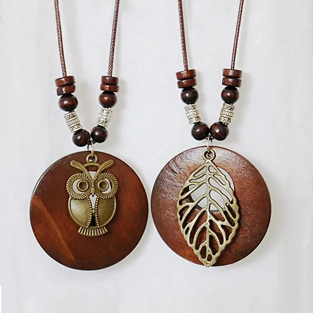 Collier artisanal en bois